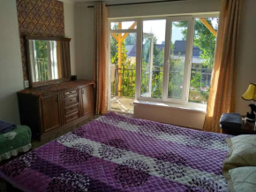  Guest House Mira  Кочкор